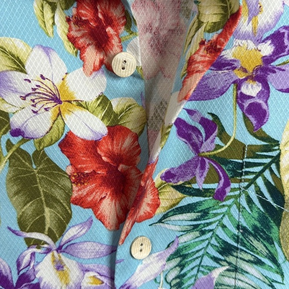 (P) Tommy Bahama Tropical Floral Men's Shirt
100% Silk, Size L, New - Picture 3 of 16